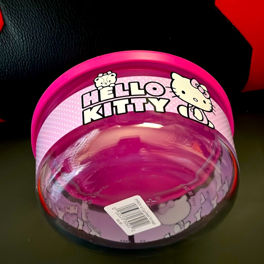 Hello Kitty Glass Bowl and Lid